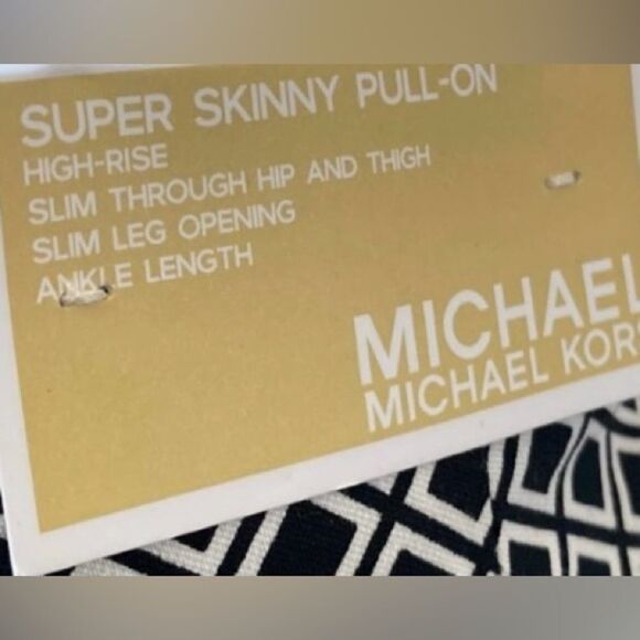 Michael Kors Super Skinny Pull-On Pants | Size S | Diamond Pattern - Picture 7 of 7